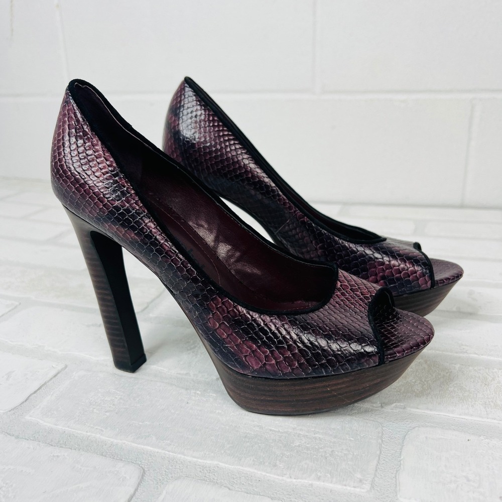 Luxury Rebel Purple Snakeskin Embossed Peep Toe Platform Heels Size 37.5 (7)